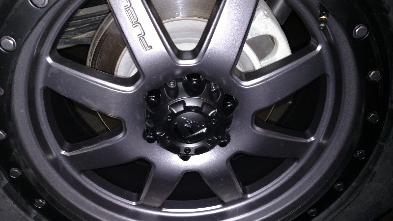 What lug nuts to sue with Fuel Wheels 