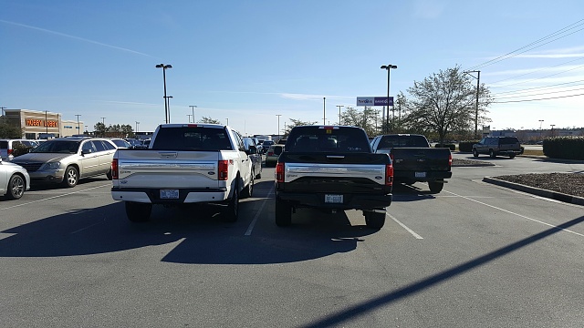 Parking Lot Camaraderie Pics!-20161203_122845.jpg