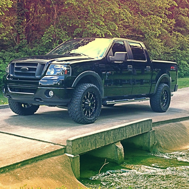 PIC REQUEST: f150 on black wheels anyone?-image-4073026012.jpg