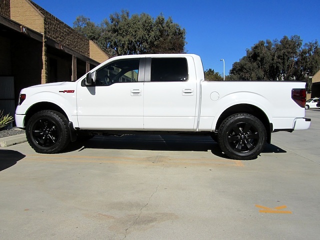 Ford f150 fx4 tires size