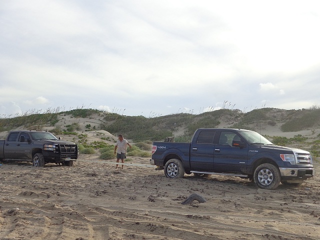 Ford commercial f150 pulling out a chevy #10