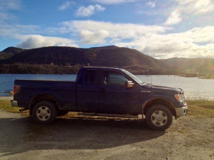 Pic Request 265 70 17 And 285 70 17 With Leveling Kit On Stock Wheels Ford F150 Forum Community Of Ford Truck Fans