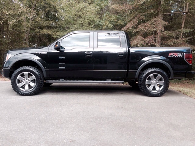 Pics of bigger tires on factory 20s - Page 2 - Ford F150 Forum ...