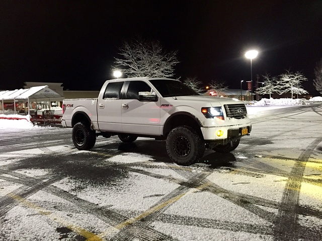 Pics of your truck in the snow-image-2289445496.jpg