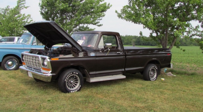 Classic Ford Truck Club, Fisherville Ont. Show and Shine - Ford F150