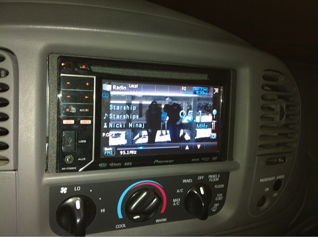 Touch screen radio for ford f150