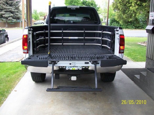 2008 Ford f150 tailgate step #2