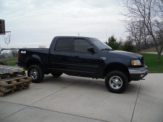 Ford f150 with 3 inch body lift #9